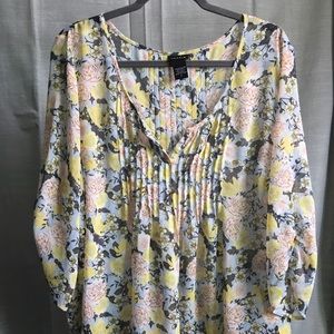 TORRID sheer floral blouse ☀️